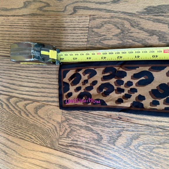 Louis Vuitton Leopard print Twilly 100% Authentic - Picture 3 of 6